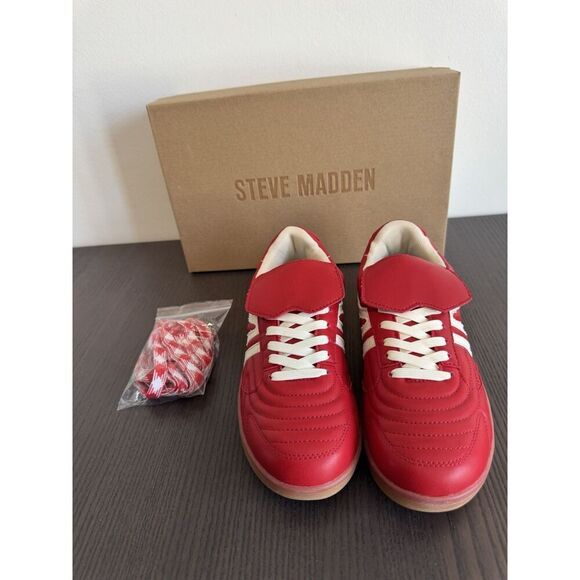 STEVE MADDEN MADRID Low top Sneakers NIB 7.5 Women’s Shoes Red Retro - Picture 3 of 7